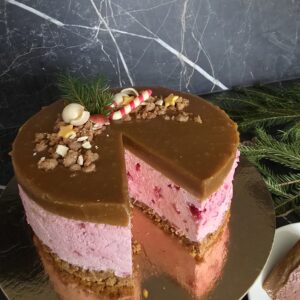 Kinuski-vadelmakakku 10hlö l,g